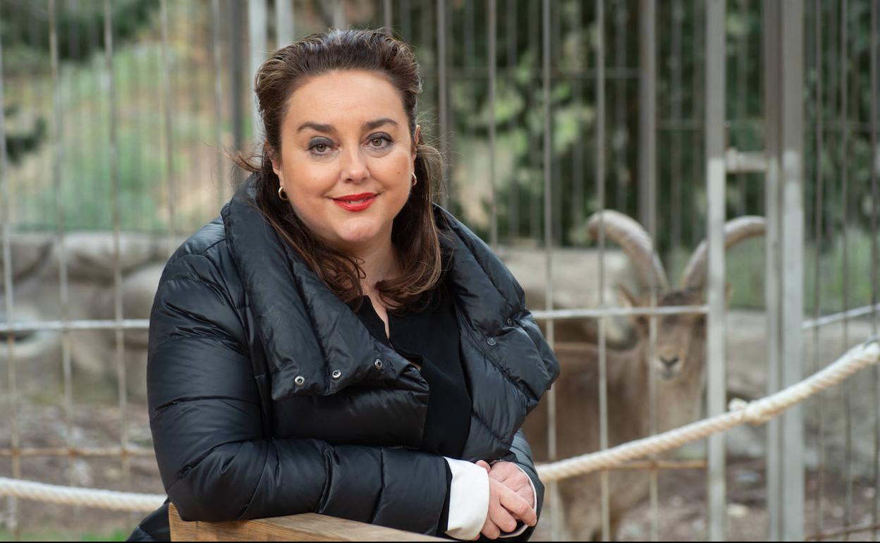 La directora general de Medio Natural, este viernes, en el Centro de Recuperación de Fauna El Valle.