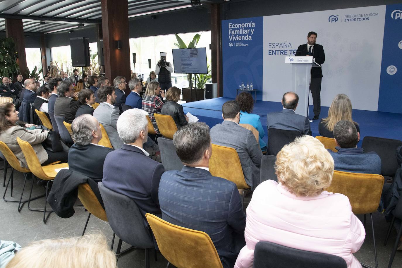 Fotos: El acto del PP &#039;Economía Familiar y Vivienda&#039; celebrado en Cartagena, en imágenes