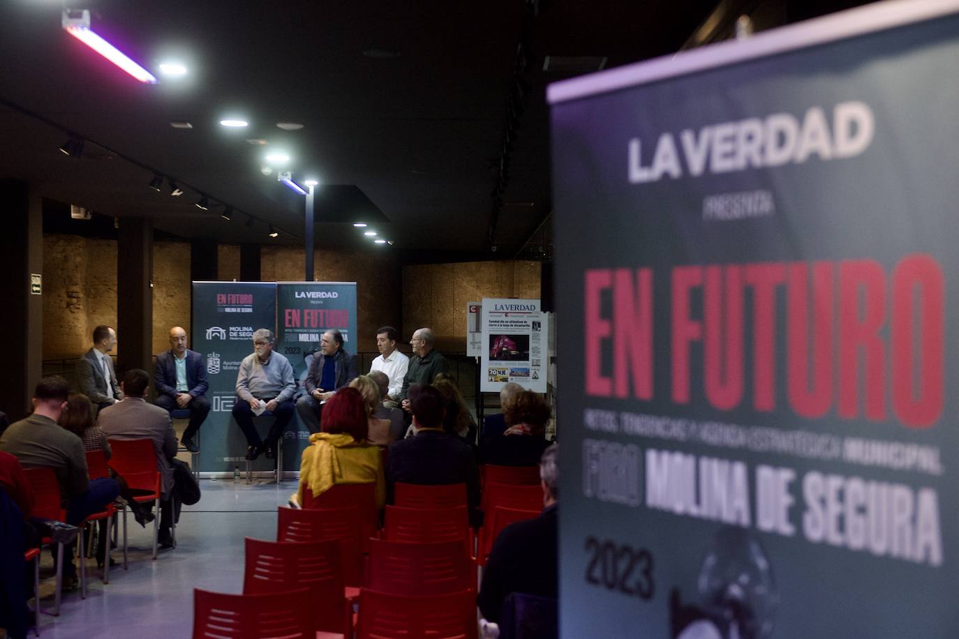 Fotos: Primer foro del ciclo &#039;En futuro&#039; en Molina