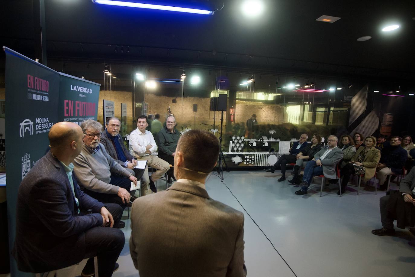Fotos: Primer foro del ciclo &#039;En futuro&#039; en Molina