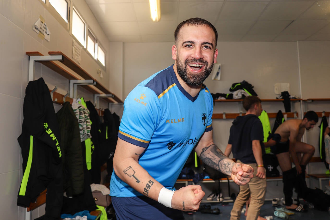 Fotos: Fiesta en Llano de Brujas por la vuelta del Plus Ultra a Tercera