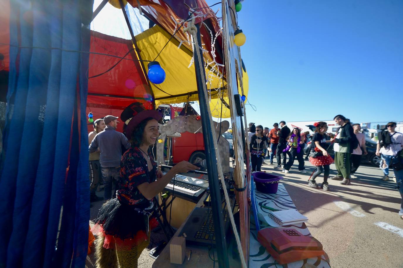 La &#039;rave&#039; de Fuente Álamo, en imágenes