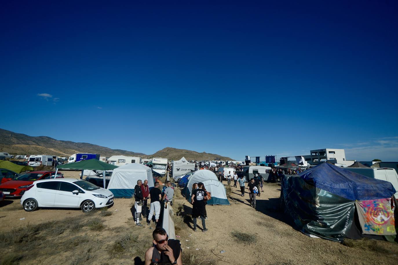 La &#039;rave&#039; de Fuente Álamo, en imágenes