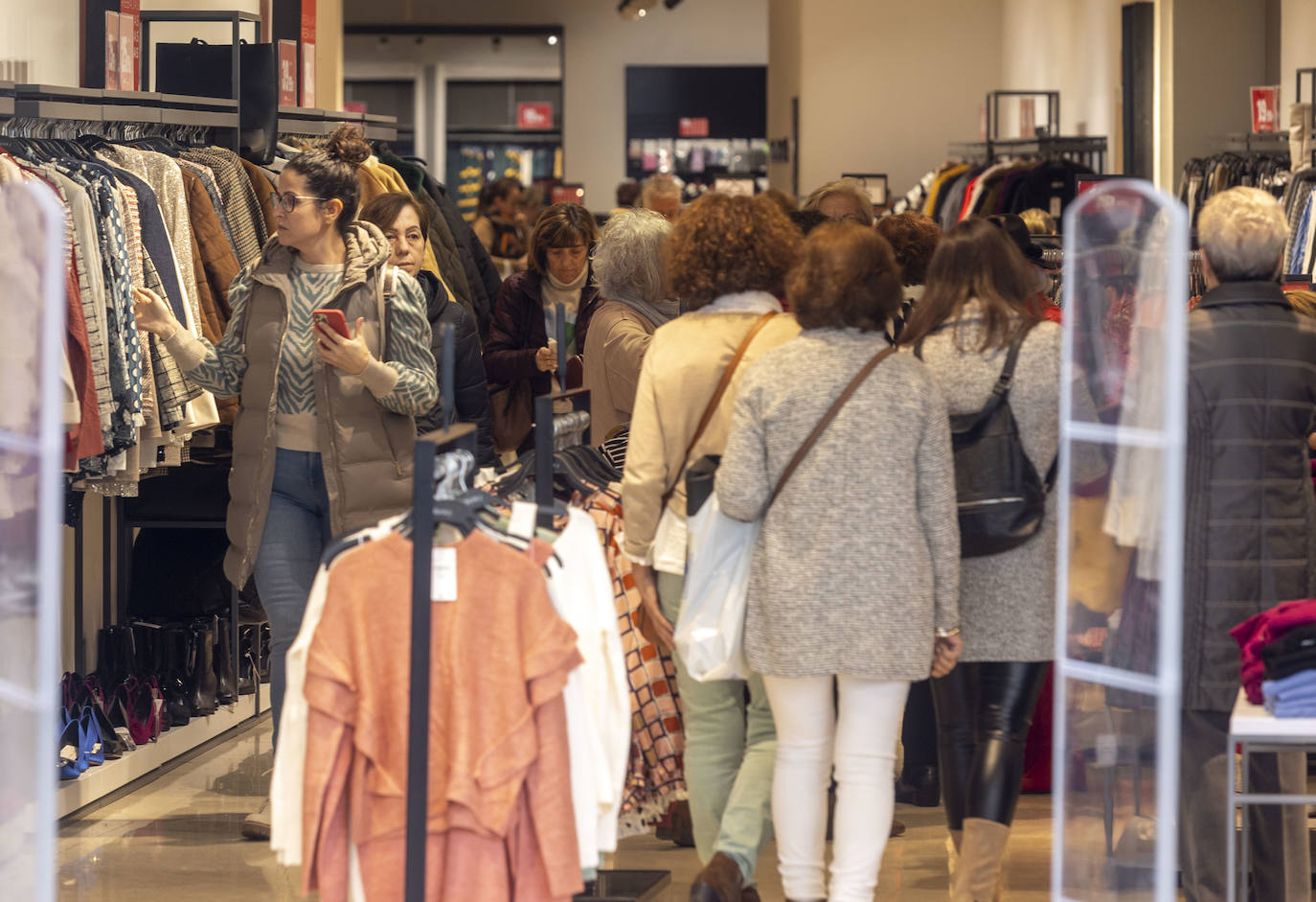 Los comercios de Cartagena adelantan sus rebajas