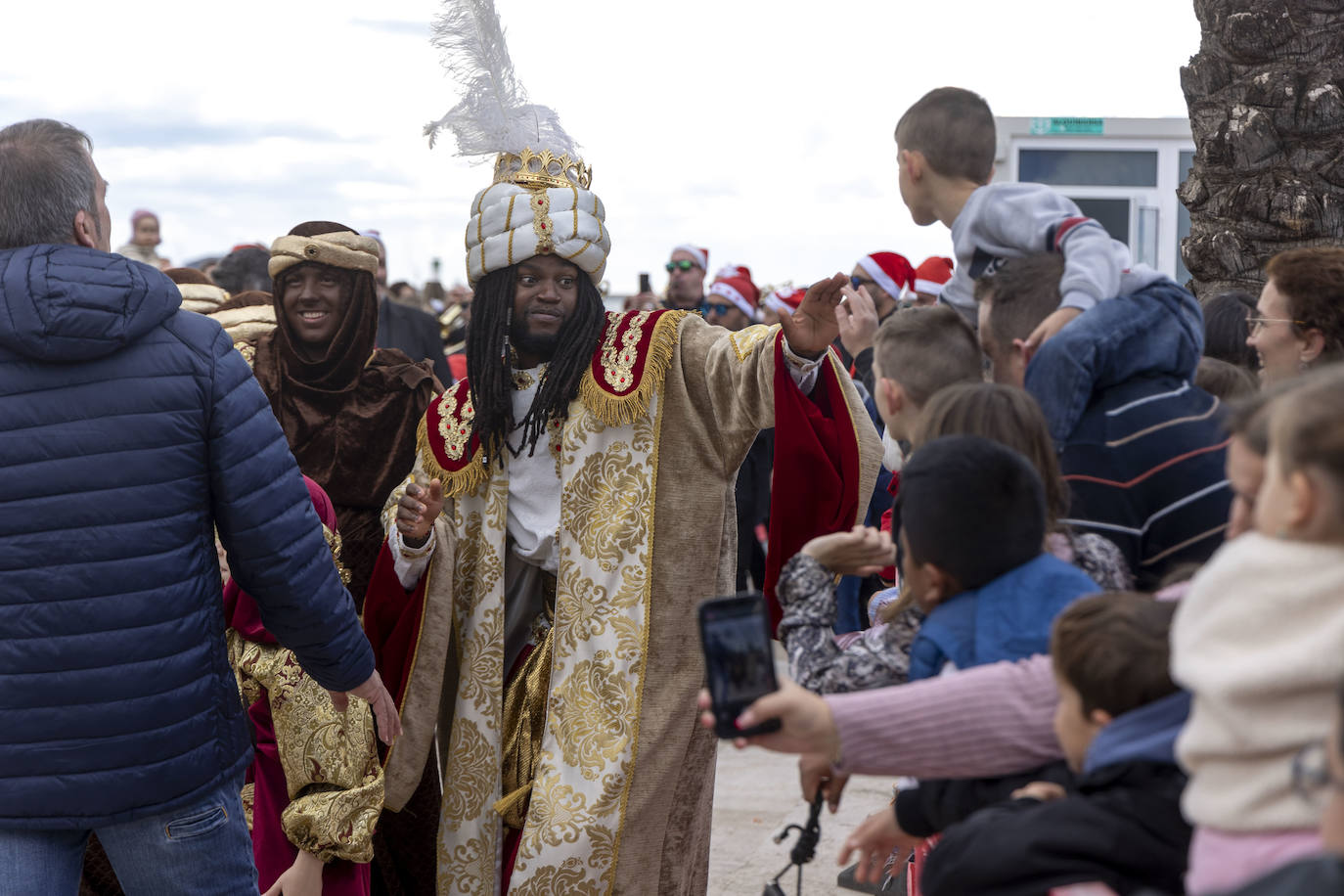 Desembarco de los Reyes Magos en Cartagena, en imágenes