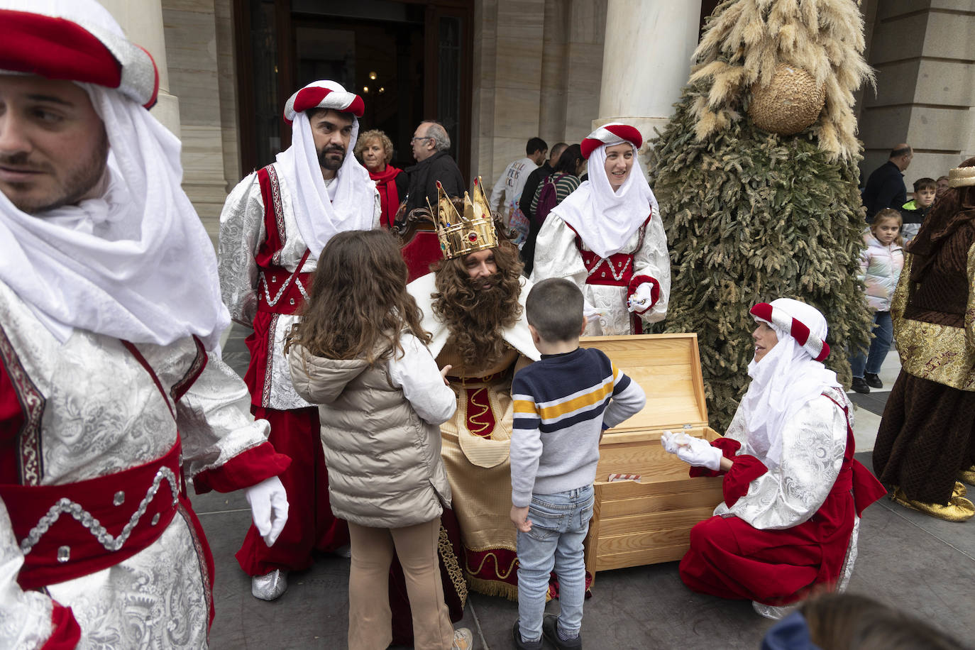 Desembarco de los Reyes Magos en Cartagena, en imágenes