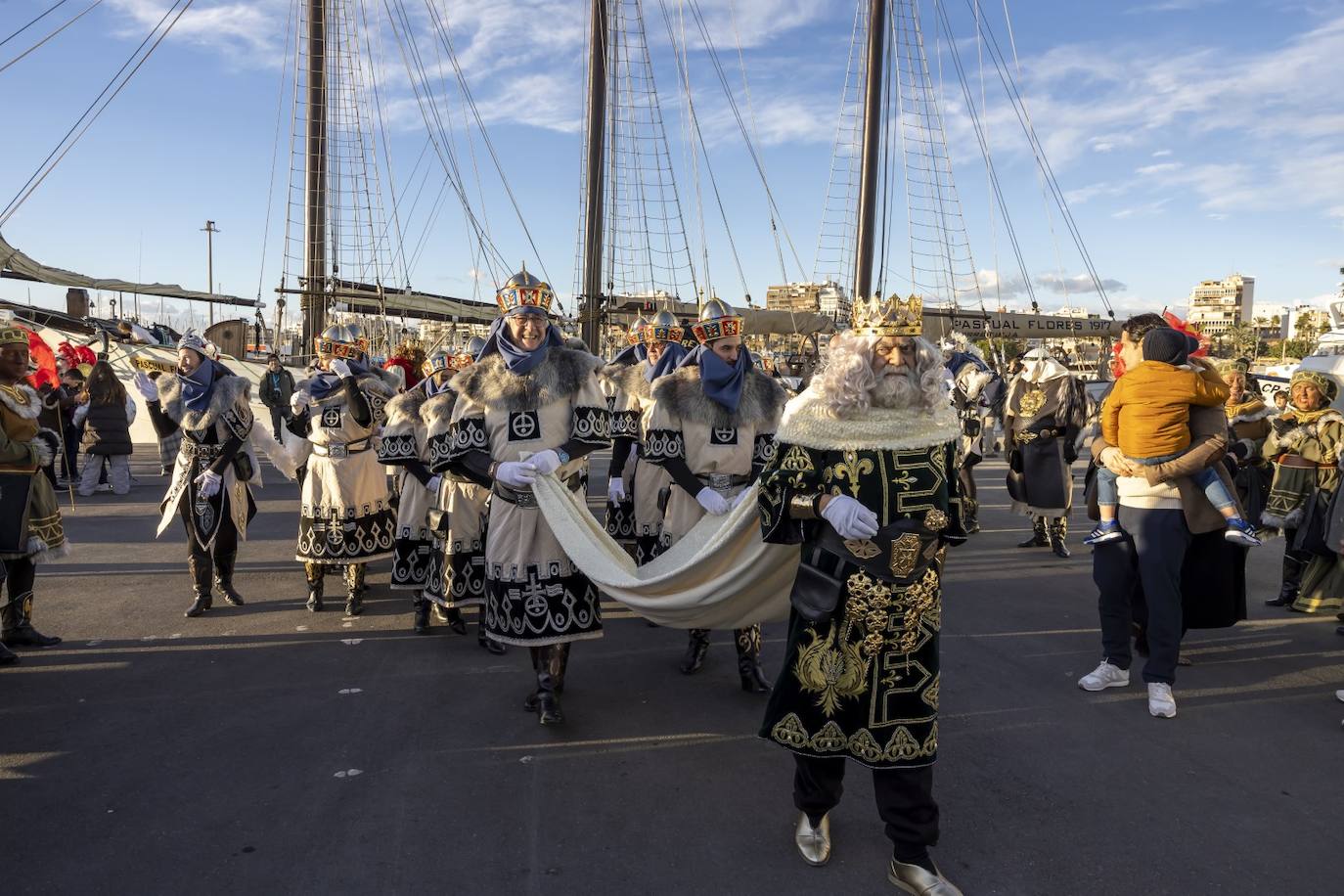 La cabalgata de Reyes Magos de Torrevieja, en imágenes