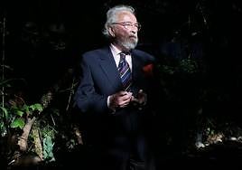 Álvarez presume de mantener «intacta» su «honradez intelectual».