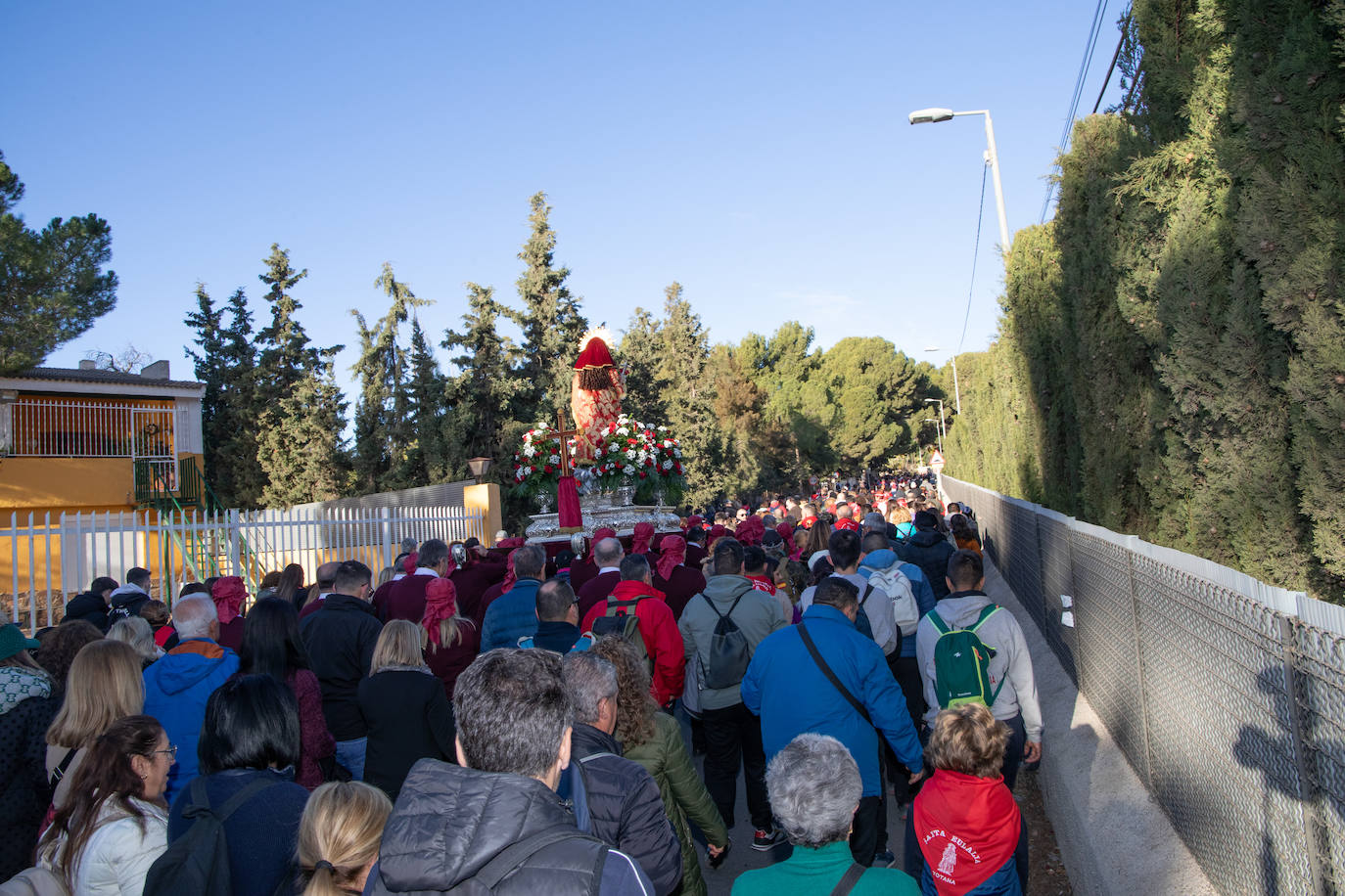 La subida de la Santa de Totana, en imágenes