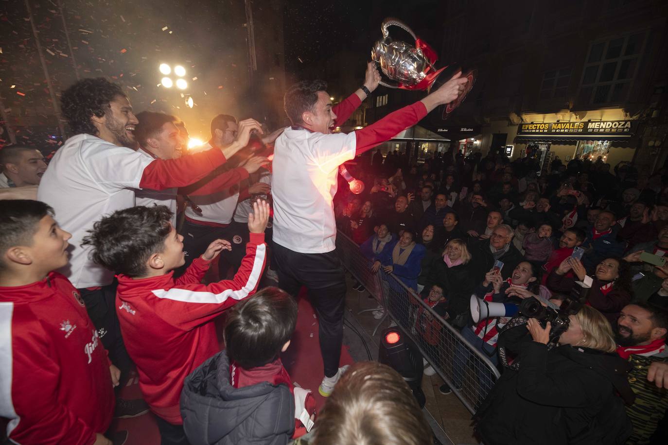 La celebración de la victoria del Jimbee en la Supercopa, en imágenes