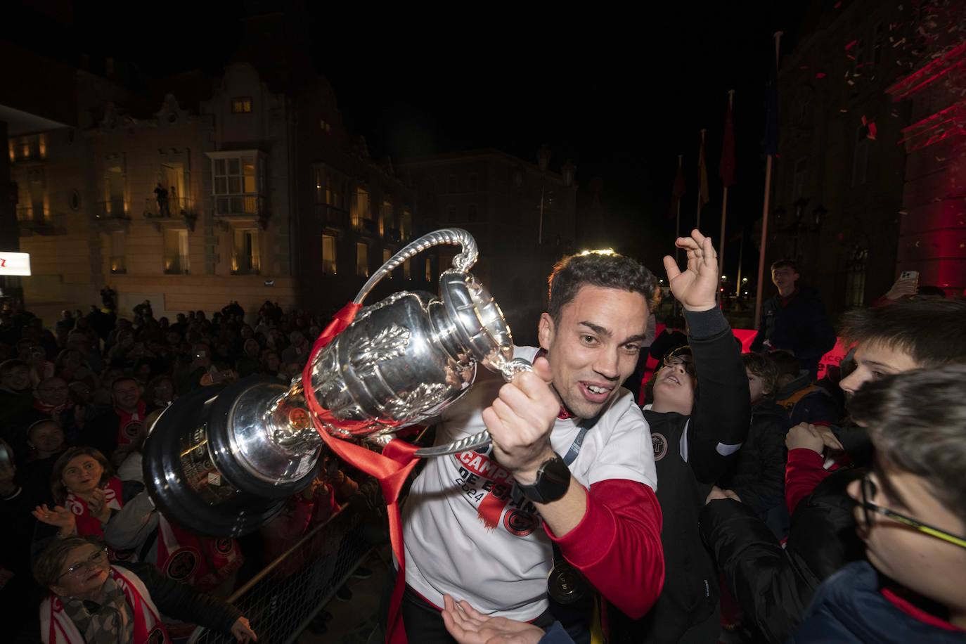 La celebración de la victoria del Jimbee en la Supercopa, en imágenes