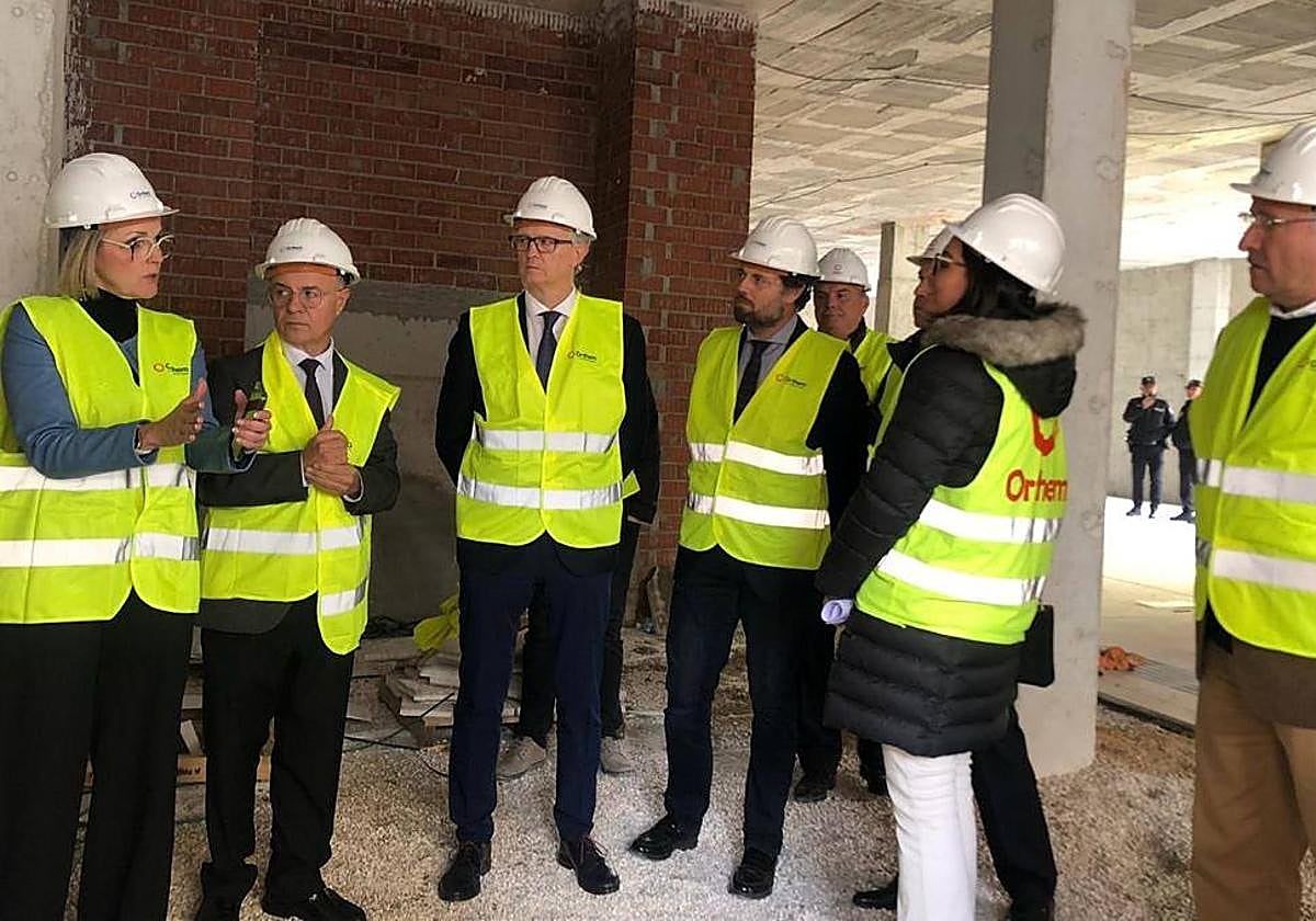 El consejero de Salud, Juan José Pedreño, visitó ayer las obras