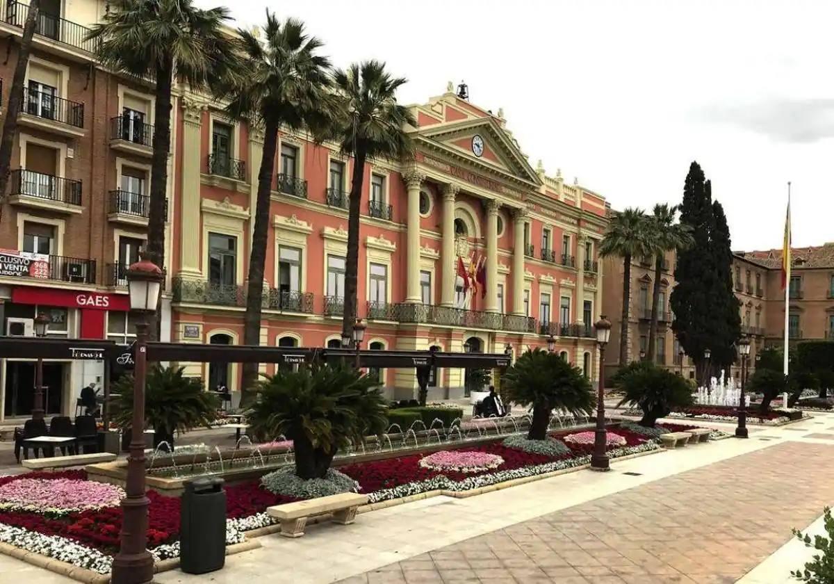 Imagen de la fachada del Ayuntamiento de Murcia.