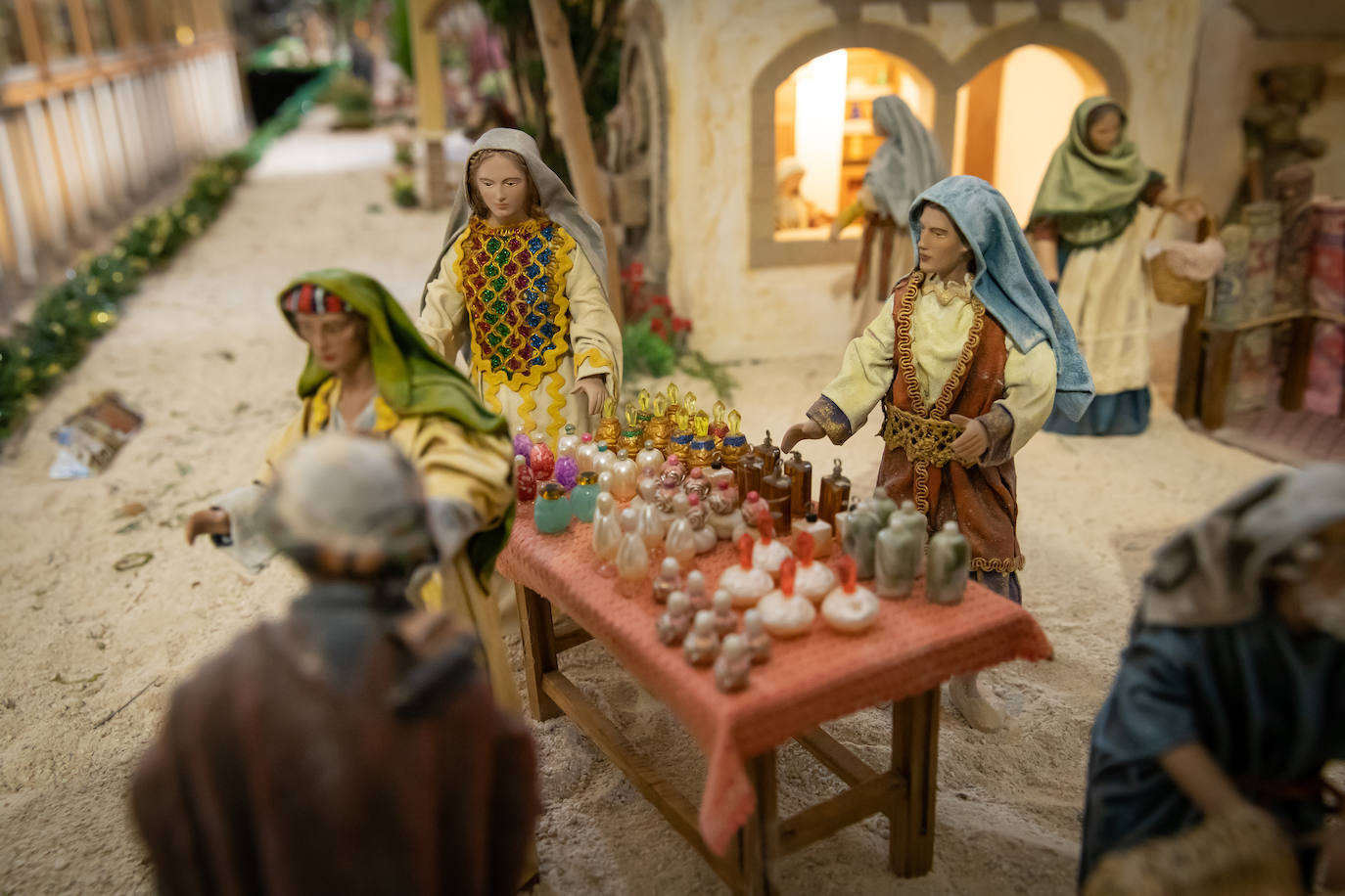 Las imágenes del belén del convento de franciscanos de Orihuela