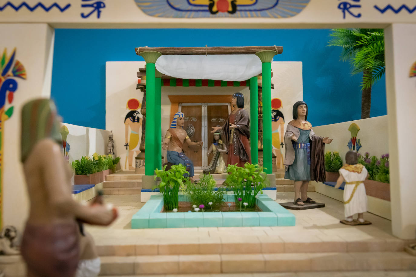 Las imágenes del belén del convento de franciscanos de Orihuela
