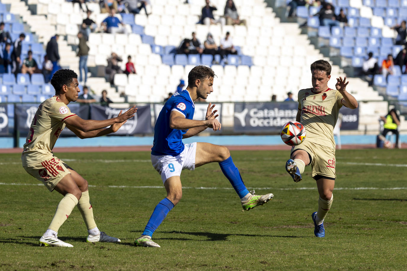 Las imágenes del partido entre el Melilla y el Real Murcia