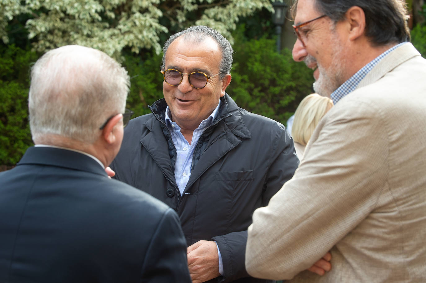 El murciano Cristóbal Belda participa en el foro-tertulia La Luz