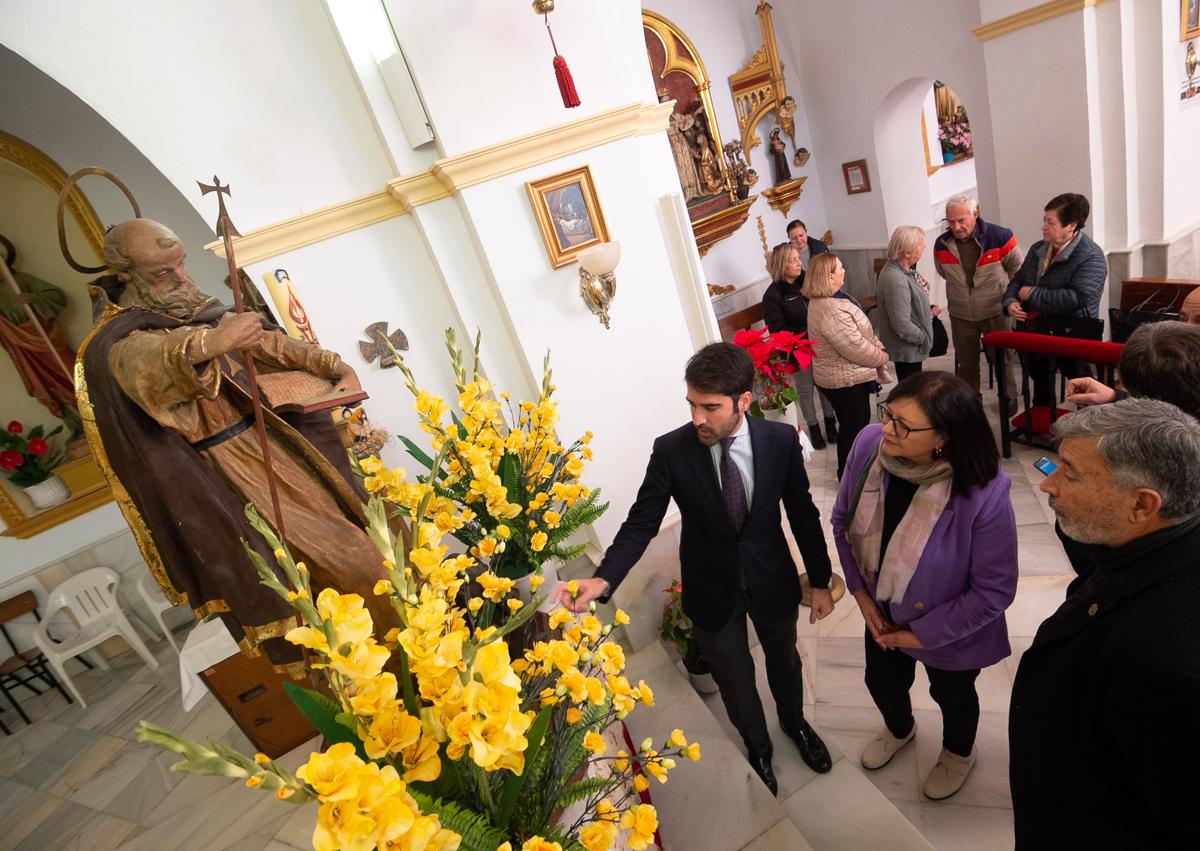 Imagen secundaria 1 - La figura de San Antón, atribuida a Salzillo, regresa a la pedanía murciana de Puebla de Soto