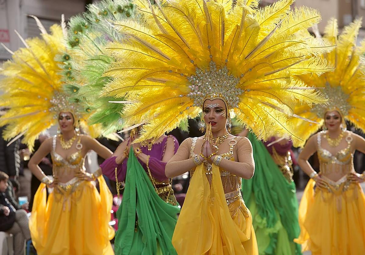 Desfile de clausura del Carnaval del Cabezo de Torres, en 2023.