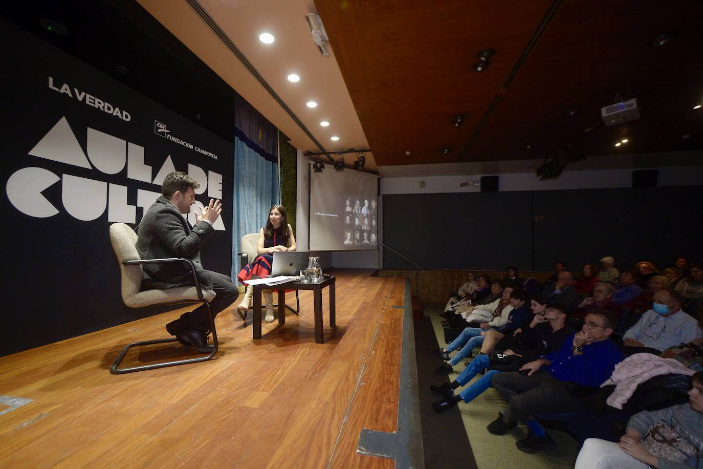 Noelia García habla de El Prado en femenino en el Aula de Cultura de LA VERDAD, en imágenes