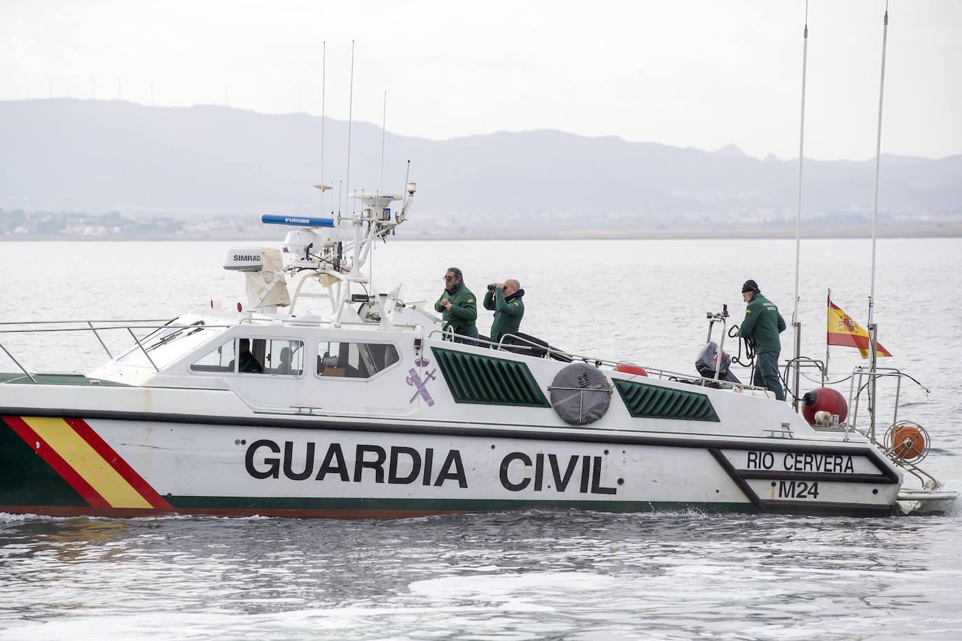 Imágenes de la búsqueda del joven desaparecido en el Mar Menor