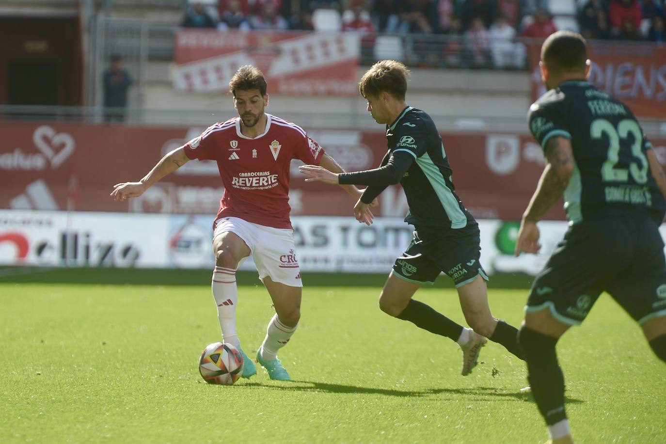 El Real Murcia gana en casa al Atlético Baleares