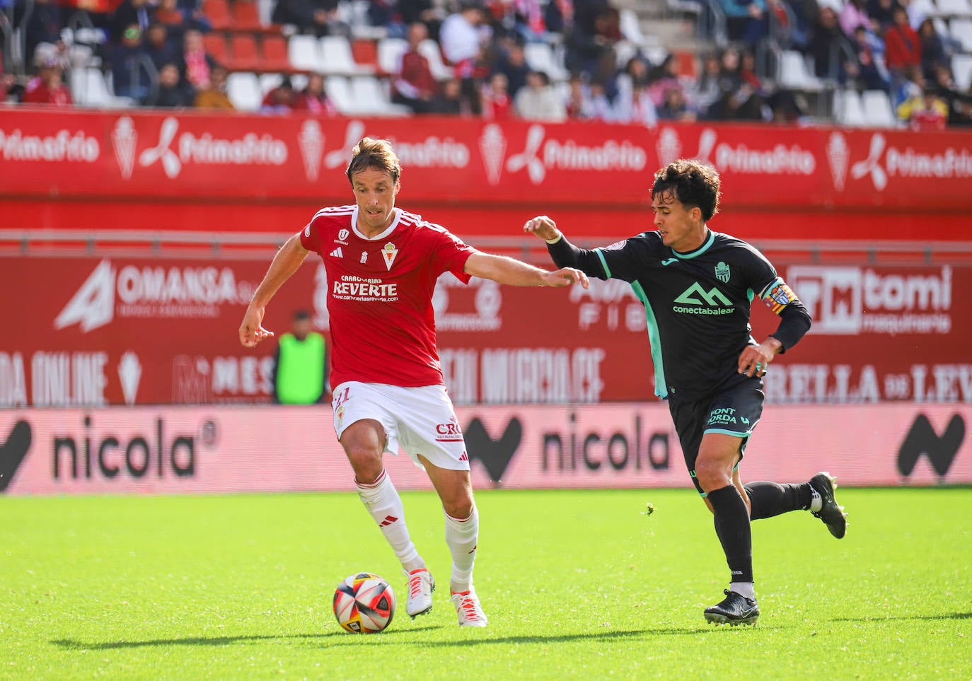 El Real Murcia gana en casa al Atlético Baleares