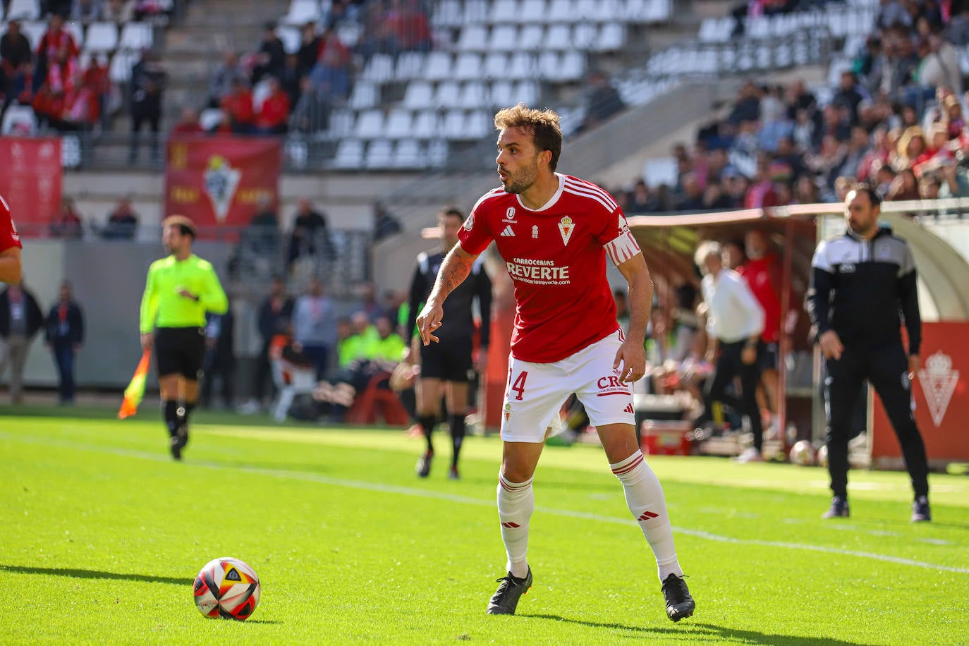 El Real Murcia gana en casa al Atlético Baleares