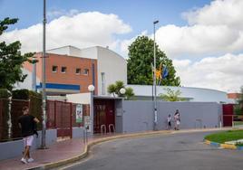 Colegio público Los Dolses de Orihuela Costa, en una foto de archivo.
