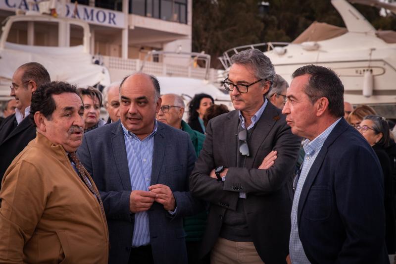 La visita de la patrullera de la Armada a Campoamor, en imágenes