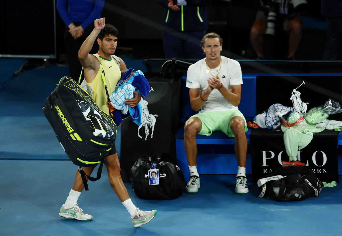 La derrota de Alcaraz ante Zverev en el Open de Australia, en imágenes