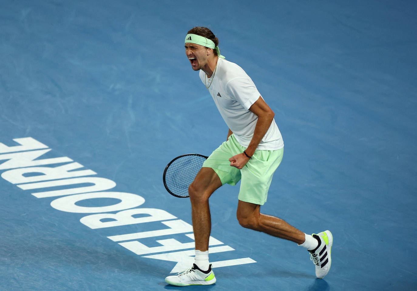 La derrota de Alcaraz ante Zverev en el Open de Australia, en imágenes