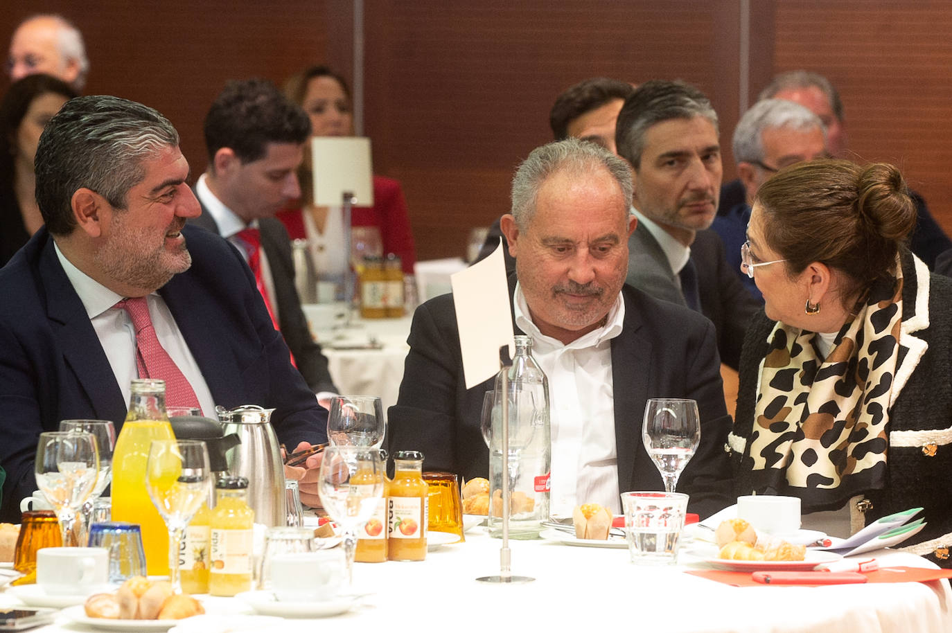 Las imágenes del Foro Agro organizado por Santander y LA VERDAD