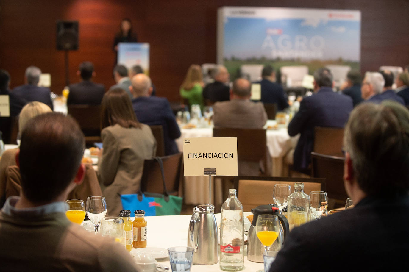 Las imágenes del Foro Agro organizado por Santander y LA VERDAD