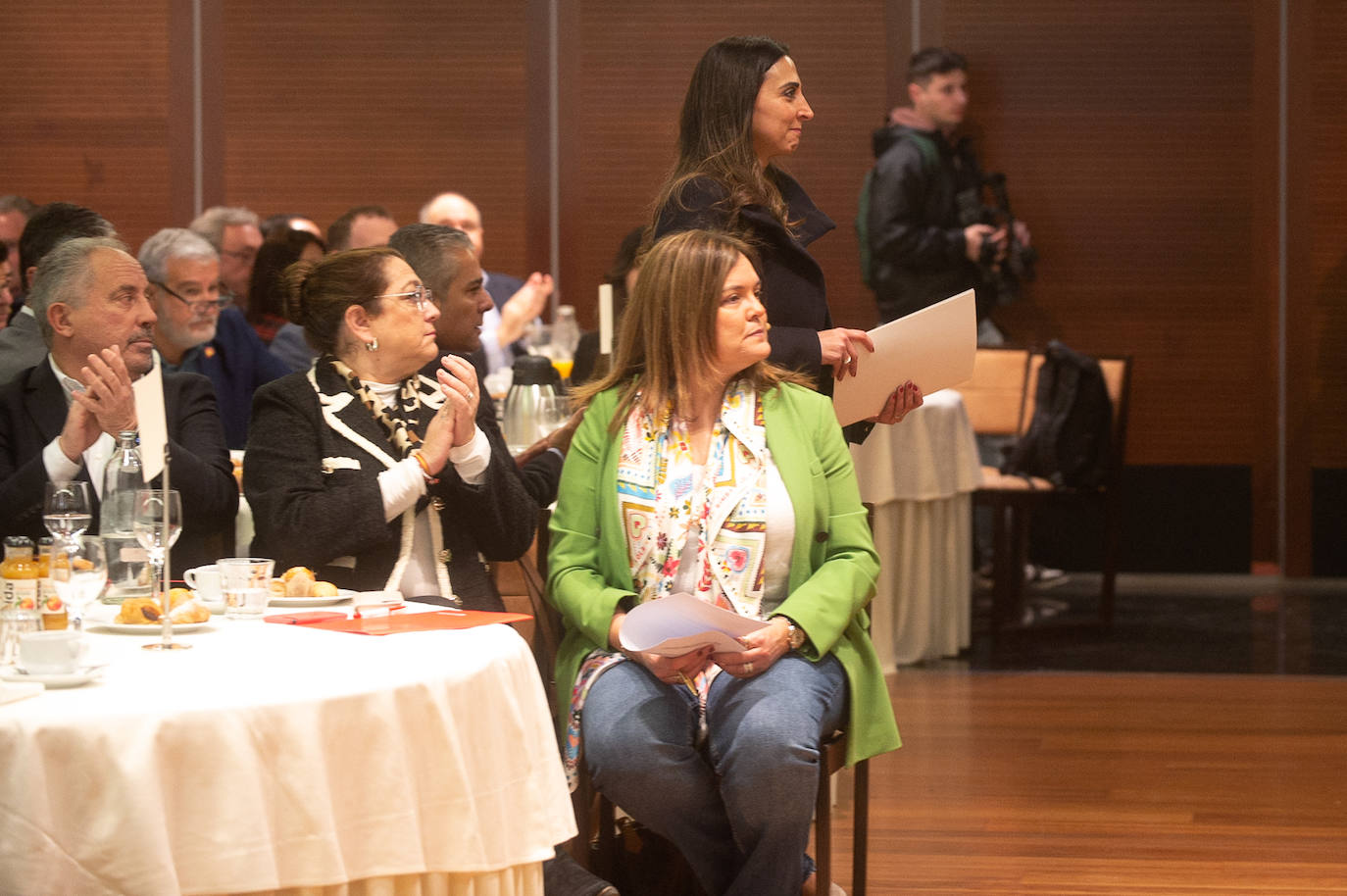 Las imágenes del Foro Agro organizado por Santander y LA VERDAD