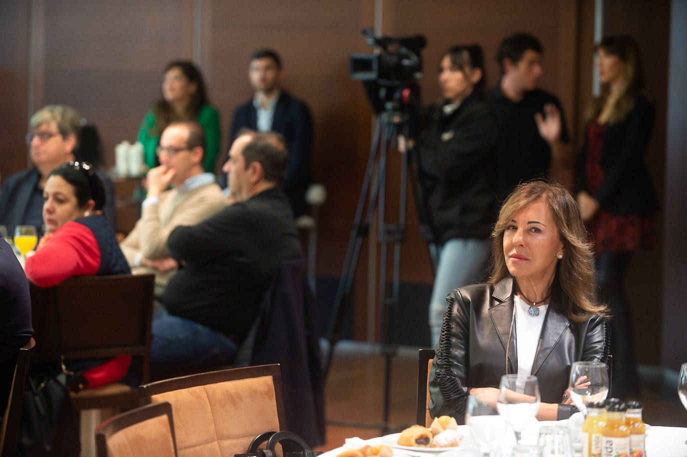 Las imágenes del Foro Agro organizado por Santander y LA VERDAD