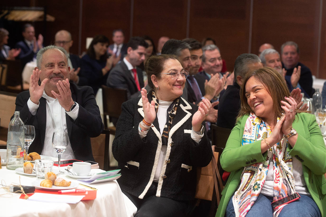 Las imágenes del Foro Agro organizado por Santander y LA VERDAD