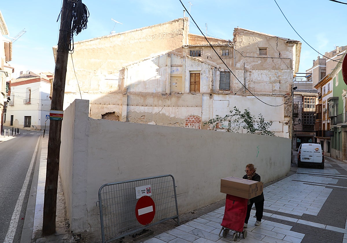 Solar donde se proyecta la construcción de viviendas para jóvenes.