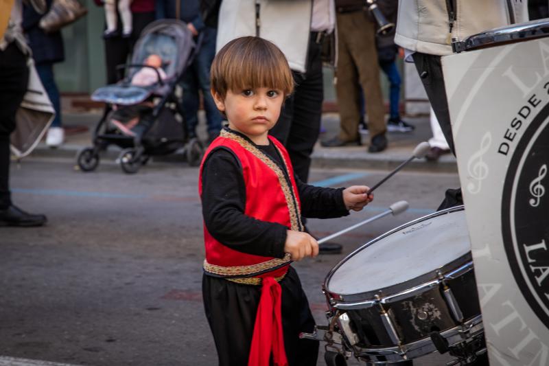 Las imágenes del desfile del Medio Año Festero en Orihuela