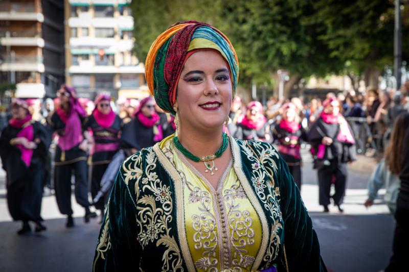 Las imágenes del desfile del Medio Año Festero en Orihuela