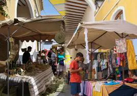 El casco antiguo de Bullas acoge el primer domingo de cada mes el Mercadillo El Zacatín.