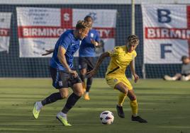 Adrián Sanmartín, el pasado verano, durante la pretemporada con el primer equipo del Cartagena.
