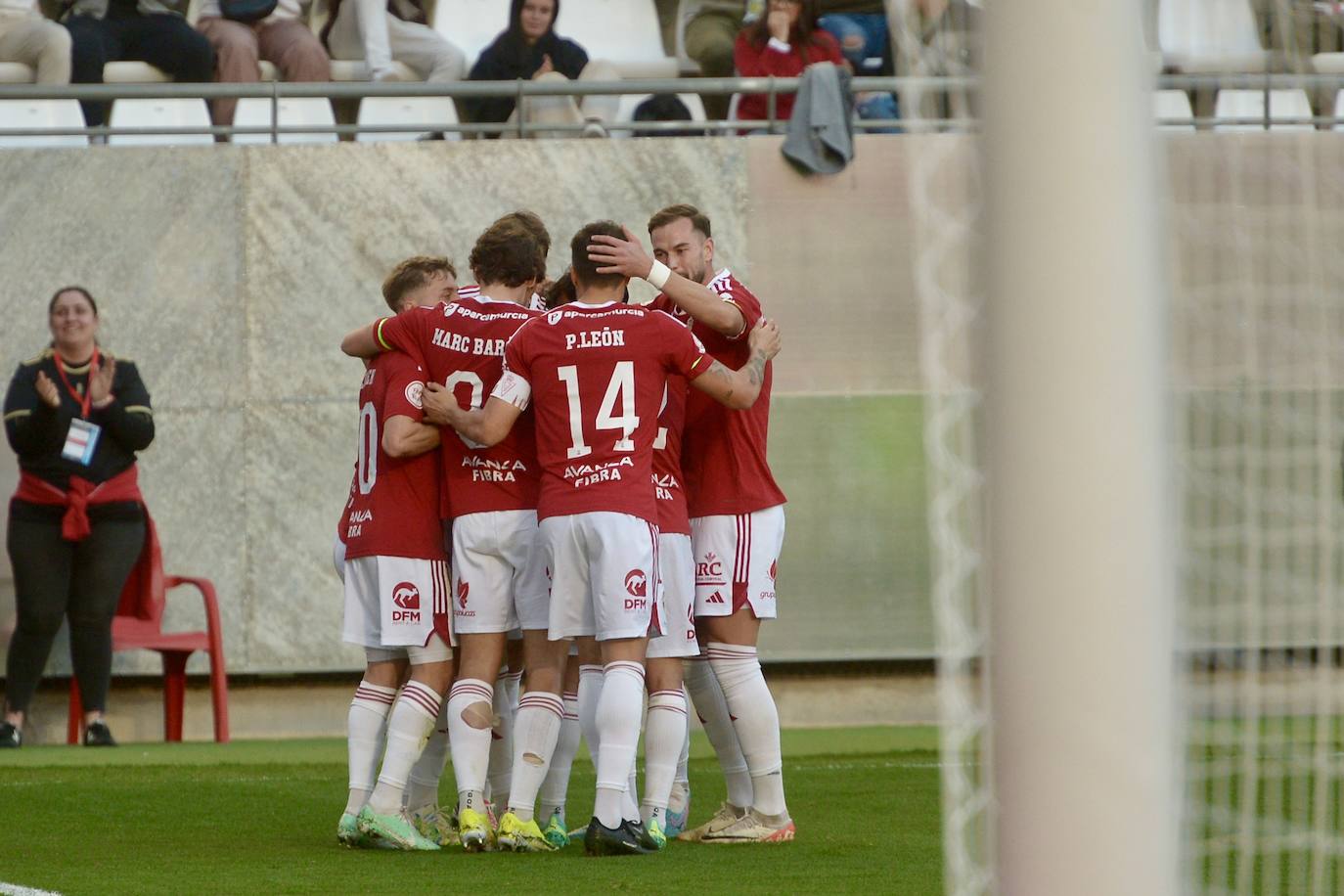 La victoria del Real Murcia frente al San Fernando, en imágenes