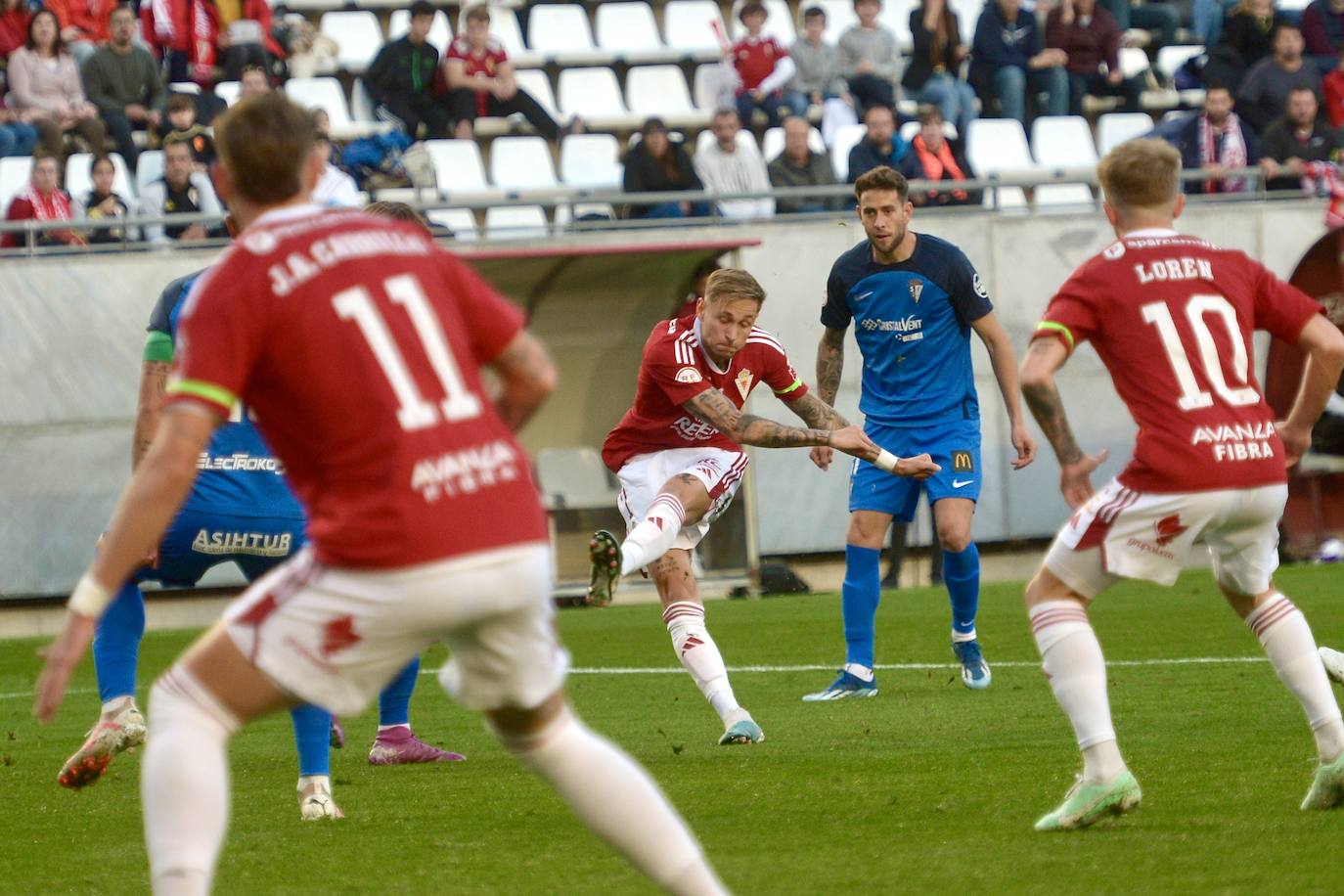 La victoria del Real Murcia frente al San Fernando, en imágenes