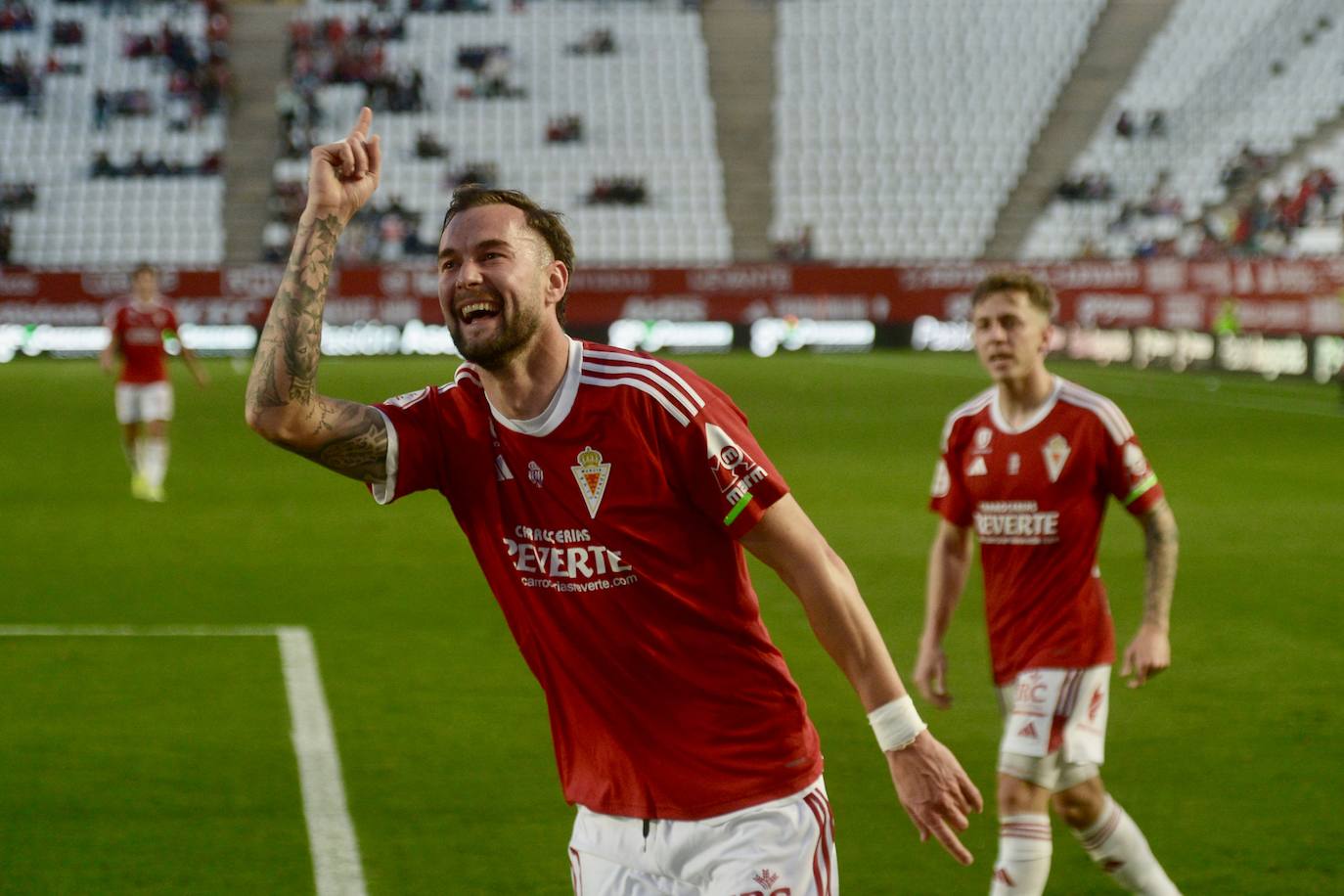 La victoria del Real Murcia frente al San Fernando, en imágenes