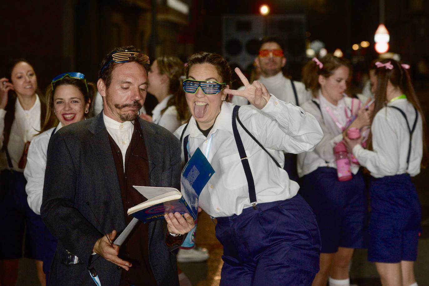 Primer desfile de comparsas en Beniaján