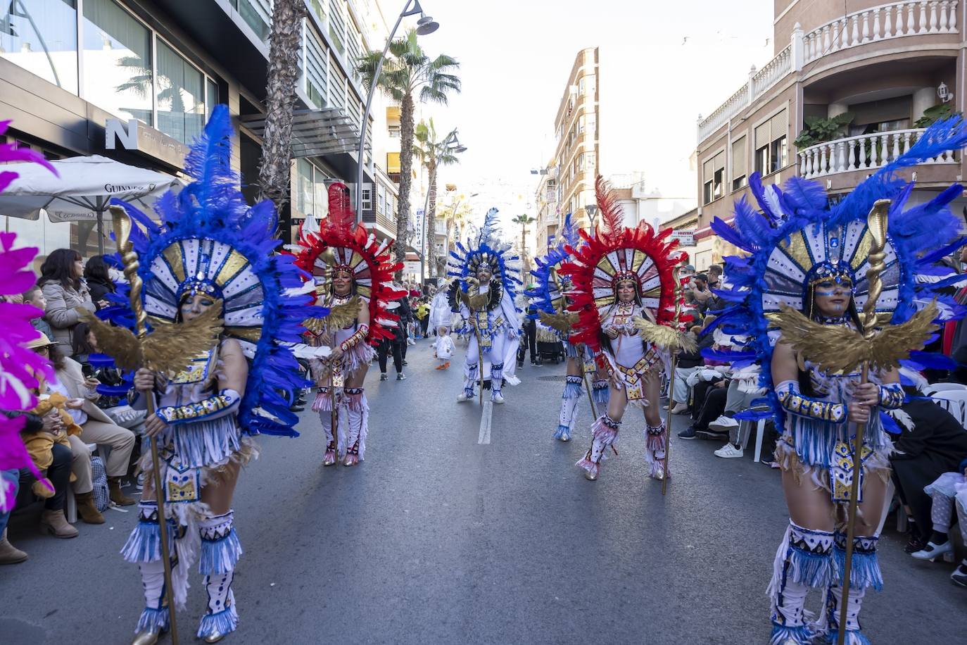 Las imágenes del desfile concurso del Carnaval de Torrevieja