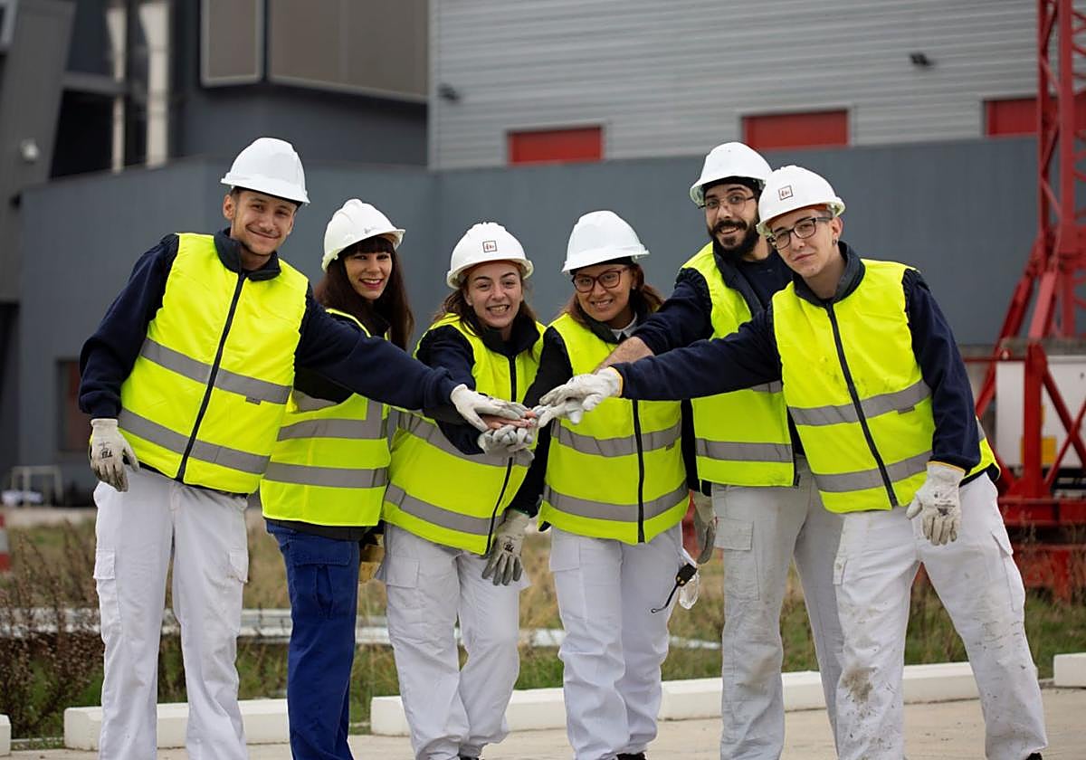 Alumnos de oficios de la Fundación Laboral de la Construcción.