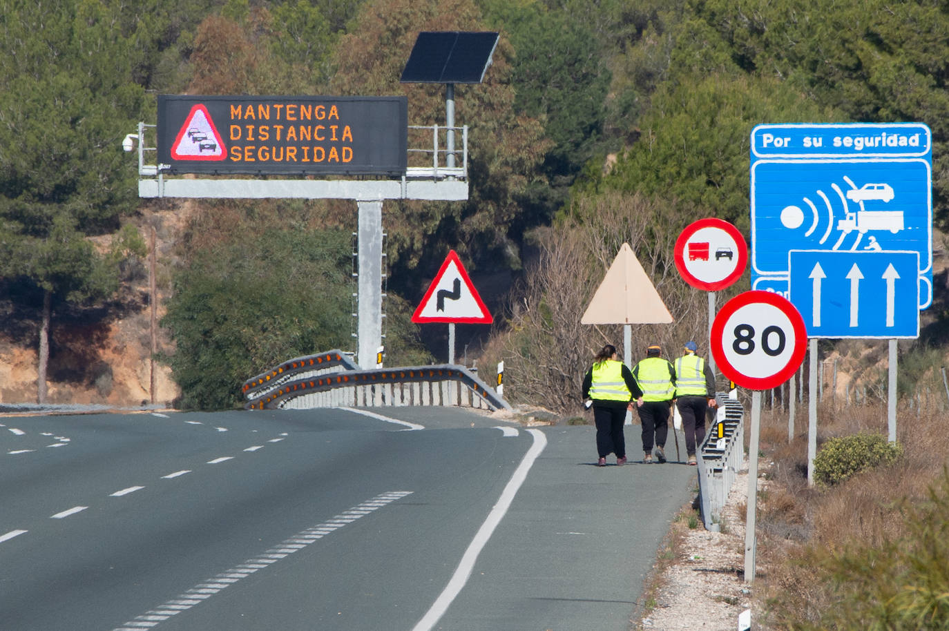 Segunda jornada de protesta de tractores en Murcia, en imágenes