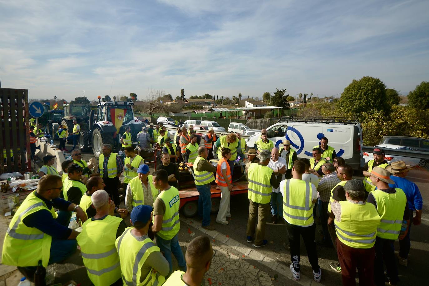 Segunda jornada de protesta de tractores en Murcia, en imágenes